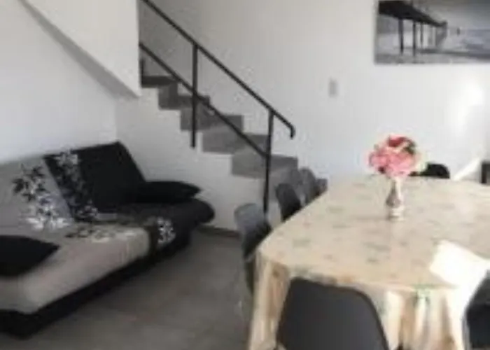 Lourdes Location 아파트 *